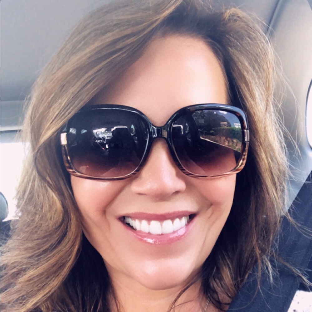 Meet your Posher, Christi
